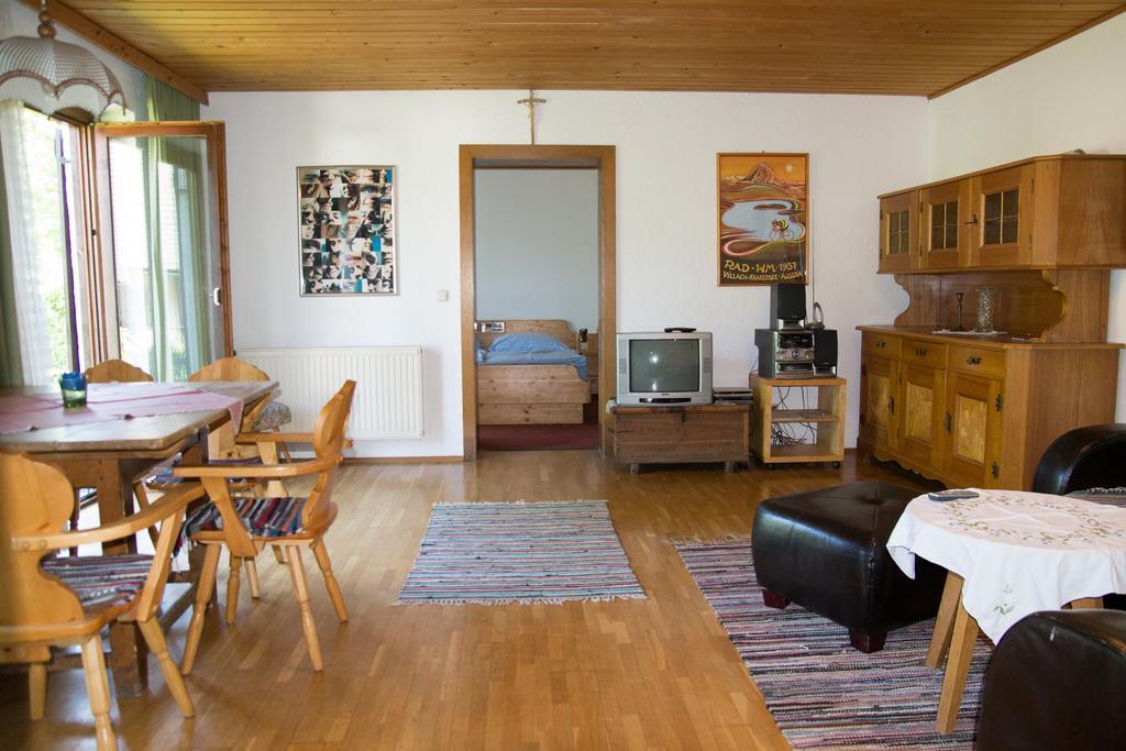 Apartments Wrolich Latschach ober dem Faakersee Pokój zdjęcie